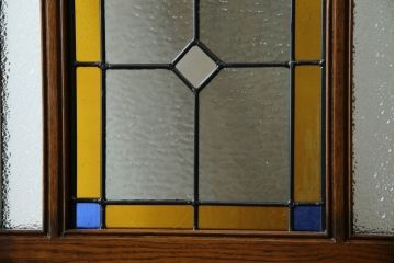 中古　美品　鮮やかで美しいステンドグラス入りの3連衝立て(つい立て、衝い立て、パーテーション、スクリーン、間仕切り、店舗什器)(R-084251)