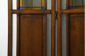 中古　美品　鮮やかで美しいステンドグラス入りの3連衝立て(つい立て、衝い立て、パーテーション、スクリーン、間仕切り、店舗什器)(R-084251)