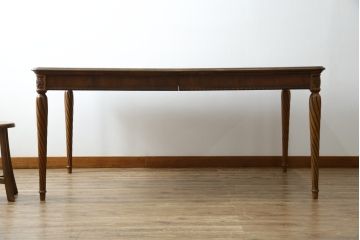中古　DREXEL HERITAGE(ドレクセルヘリテイジ)　Tuscany Manor(タスカニー・マナー)　優雅な彫刻が上質なアンティーク空間を演出するダイニングテーブル(食卓、4人掛け、6人掛け)(R-084252)