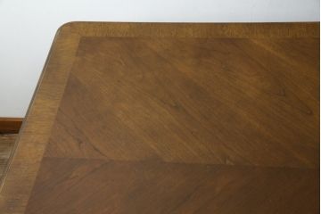 中古　DREXEL HERITAGE(ドレクセルヘリテイジ)　Tuscany Manor(タスカニー・マナー)　優雅な彫刻が上質なアンティーク空間を演出するダイニングテーブル(食卓、4人掛け、6人掛け)(R-084252)
