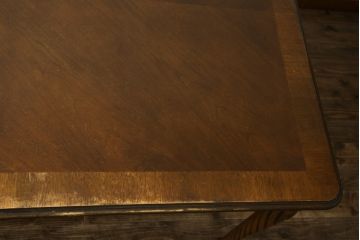 中古　DREXEL HERITAGE(ドレクセルヘリテイジ)　Tuscany Manor(タスカニー・マナー)　優雅な彫刻が上質なアンティーク空間を演出するダイニングテーブル(食卓、4人掛け、6人掛け)(R-084252)