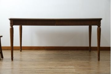中古　DREXEL HERITAGE(ドレクセルヘリテイジ)　Tuscany Manor(タスカニー・マナー)　優雅な彫刻が上質なアンティーク空間を演出するダイニングテーブル(食卓、4人掛け、6人掛け)(R-084252)