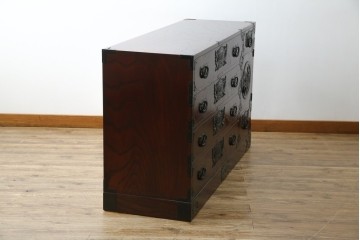 中古　美品!!　仙台民芸箪笥(仙台箪笥)　欅産業　凝ったつくりの大振りの金具が目を惹く漆塗りの仙台箪笥サイドボード　(R-084255)