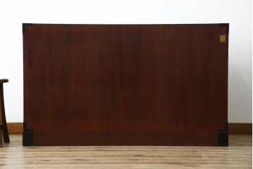 中古　美品!!　仙台民芸箪笥(仙台箪笥)　欅産業　凝ったつくりの大振りの金具が目を惹く漆塗りの仙台箪笥サイドボード　(R-084255)