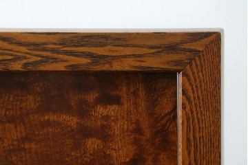 中古　超美品!!　総漆塗り　タモ材　一枚板　職人手作りの工芸家具　螺鈿(ラデン)細工の日輪紋様が存在感を放つ衝立て　定価約75万円　(R-084257)