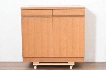 中古　CONDE HOUSE(カンディハウス)　オーク材の温もりとシンプルモダンなデザインが魅力のサイドキャビネット(サイドボード、戸棚、収納棚)(R-084258)