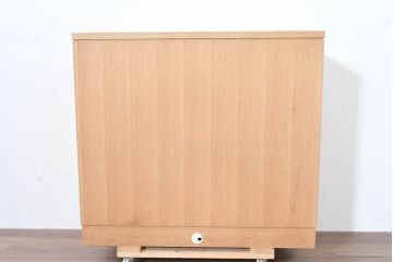 中古　CONDE HOUSE(カンディハウス)　オーク材の温もりとシンプルモダンなデザインが魅力のサイドキャビネット(サイドボード、戸棚、収納棚)(R-084258)