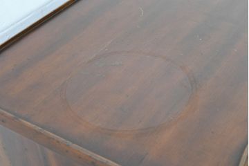 中古　美品　DREXEL HERITAGE(ドレクセルヘリテイジ)　希少モデル　アンティーク調　優美なシルエットが美しいサイドテーブル(ナイトテーブル、引き出し)(R-084259)