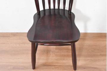 中古　美品‼　民芸家具　落ち着いた色味が上品な雰囲気を醸し出すウィンザーチェア(板座チェア、ダイニングチェア、アームレスチェア、椅子、イス)(R-084260)