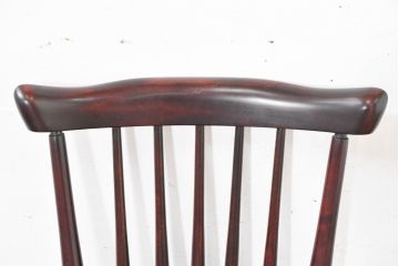 中古　美品‼　民芸家具　落ち着いた色味が上品な雰囲気を醸し出すウィンザーチェア(板座チェア、ダイニングチェア、アームレスチェア、椅子、イス)(R-084260)