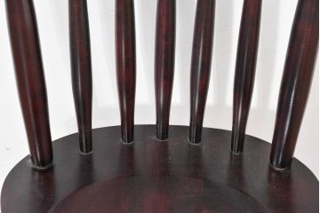 中古　美品‼　民芸家具　落ち着いた色味が上品な雰囲気を醸し出すウィンザーチェア(板座チェア、ダイニングチェア、アームレスチェア、椅子、イス)(R-084260)