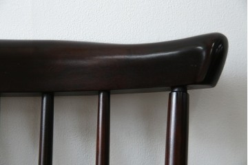 中古　美品!!　民芸家具　落ち着いた色味が上品な雰囲気を醸し出すウィンザーチェア(板座チェア、ダイニングチェア、アームレスチェア、椅子、イス)(R-084260)