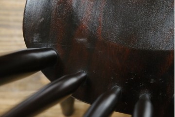 中古　美品!!　民芸家具　落ち着いた色味が上品な雰囲気を醸し出すウィンザーチェア(板座チェア、ダイニングチェア、アームレスチェア、椅子、イス)(R-084260)