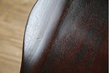 中古　美品!!　民芸家具　落ち着いた色味が上品な雰囲気を醸し出すウィンザーチェア(板座チェア、ダイニングチェア、アームレスチェア、椅子、イス)(R-084260)