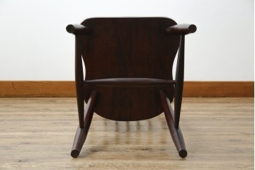 中古　美品!!　民芸家具　落ち着いた色味が上品な雰囲気を醸し出すウィンザーチェア(板座チェア、ダイニングチェア、アームレスチェア、椅子、イス)(R-084260)