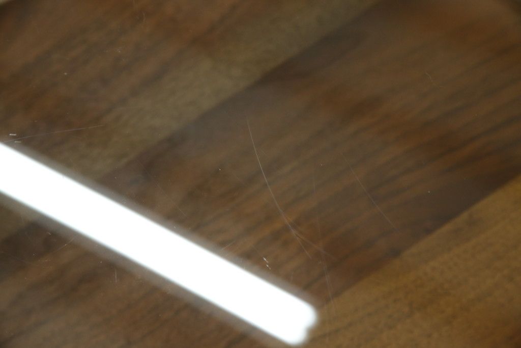 中古　KEYUCA(ケユカ)　希少な廃番品　ウォールナット材　補助天板付き　木の温もりとガラスの調和が美しいガラストップのローテーブル(センターテーブル、コーヒーテーブル、リビングテーブル)(R-084264)