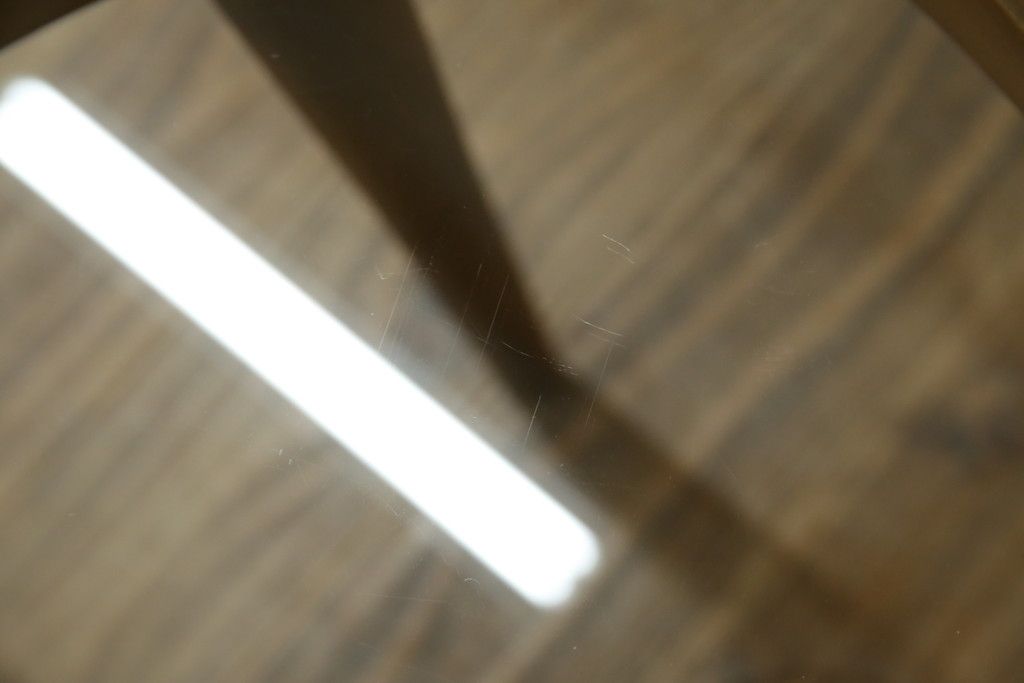 中古　KEYUCA(ケユカ)　希少な廃番品　ウォールナット材　補助天板付き　木の温もりとガラスの調和が美しいガラストップのローテーブル(センターテーブル、コーヒーテーブル、リビングテーブル)(R-084264)