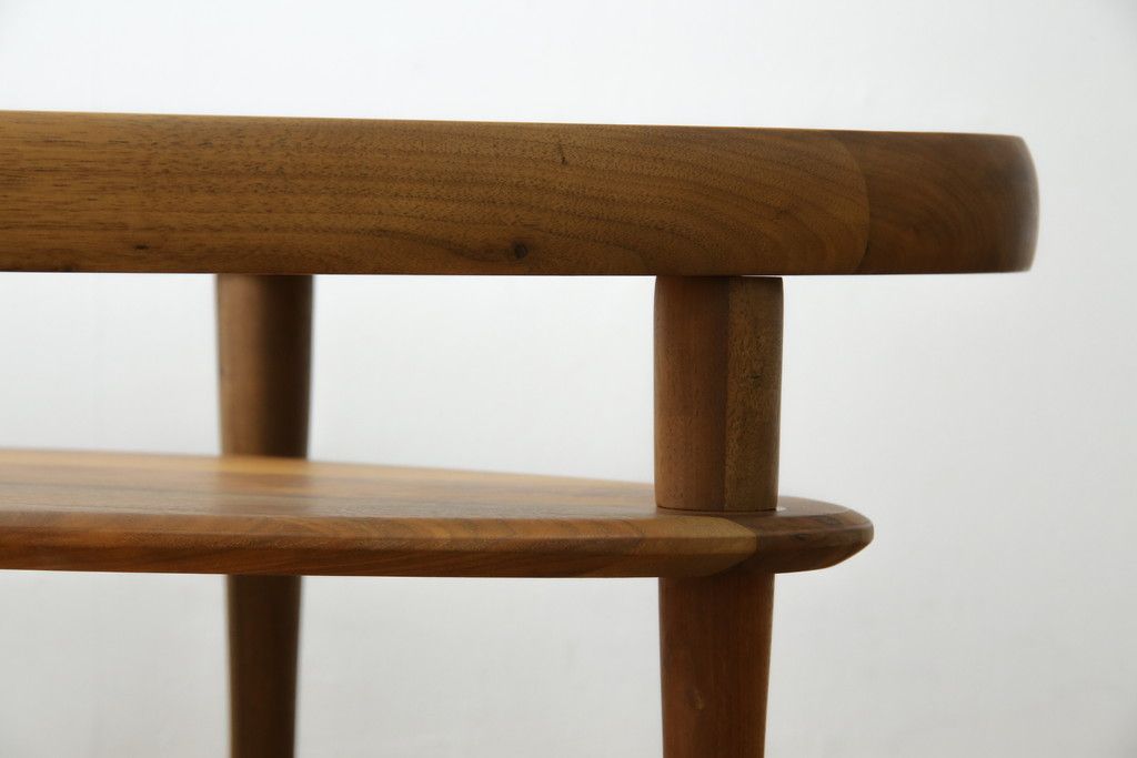 中古　KEYUCA(ケユカ)　希少な廃番品　ウォールナット材　補助天板付き　木の温もりとガラスの調和が美しいガラストップのローテーブル(センターテーブル、コーヒーテーブル、リビングテーブル)(R-084264)