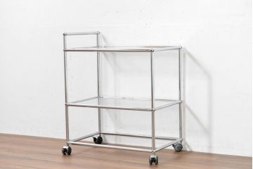 中古　美品　スイス　USMハラー(USM Haller)　ガラス天板　シンプルでスタイリッシュなデザインが魅力のキャスター付きワゴン(キッチンワゴン、ラック、サイドテーブル、トロリー、花台、飾り棚、店舗什器)(定価約12万円)(R-084265)