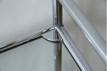 中古　美品　スイス　USMハラー(USM Haller)　ガラス天板　シンプルでスタイリッシュなデザインが魅力のキャスター付きワゴン　定価約12万円相当　(R-084265)