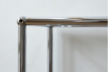 中古　美品　スイス　USMハラー(USM Haller)　ガラス天板　シンプルでスタイリッシュなデザインが魅力のキャスター付きワゴン　定価約12万円相当　(R-084265)