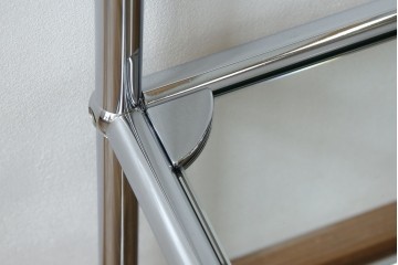 中古　美品　スイス　USMハラー(USM Haller)　ガラス天板　シンプルでスタイリッシュなデザインが魅力のキャスター付きワゴン　定価約12万円相当　(R-084265)