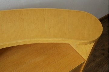 中古　希少な特注品　CONDE HOUSE(カンディハウス)　ビーチ材　図書室の両面使いラウンドカウンターテーブル　製作費約90万円相当　(R-084266)