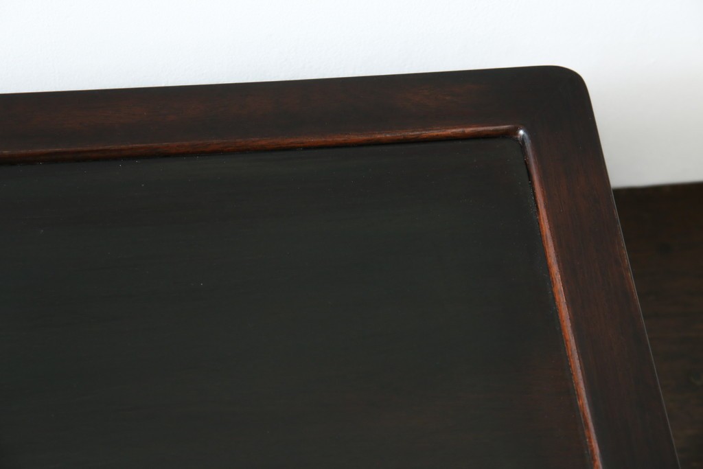 和製ビンテージ　美品!!　国産職人手作り品　総紫檀(シタン)材　落ち着きのある上品さを醸し出す彫刻入りの花台　(R-084269)