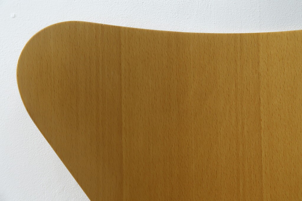 中古　美品　FRITZ HANSEN(フリッツ・ハンセン)　SERIES 7(セブンチェア)　ビーチ材　北欧モダンなお部屋におすすめ!シャープな脚がお洒落なダイニングチェア　(R-084272)