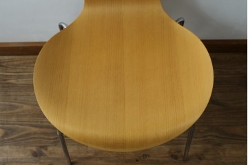 中古　美品　FRITZ HANSEN(フリッツ・ハンセン)　SERIES 7(セブンチェア)　ビーチ材　北欧モダンなお部屋におすすめ!シャープな脚がお洒落なダイニングチェア　(R-084272)