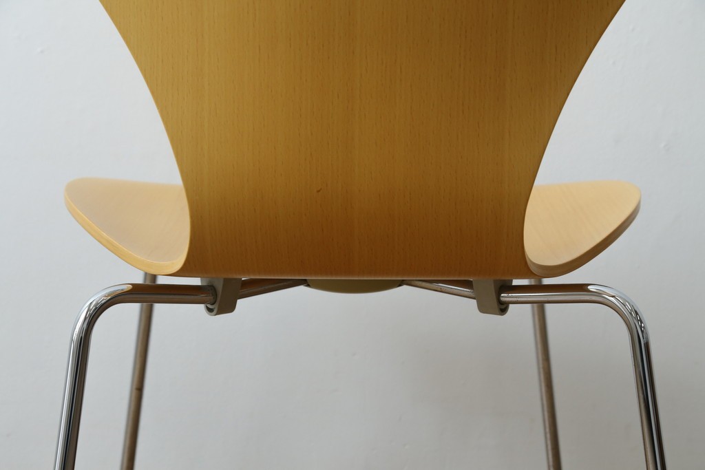 中古　美品　FRITZ HANSEN(フリッツ・ハンセン)　SERIES 7(セブンチェア)　ビーチ材　北欧モダンなお部屋におすすめ!シャープな脚がお洒落なダイニングチェア　(R-084272)