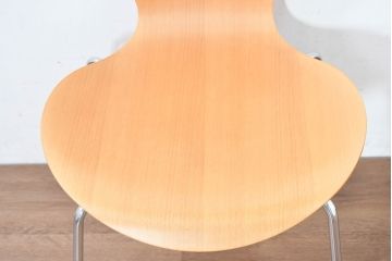 中古　美品　FRITZ HANSEN(フリッツ・ハンセン)　SERIES 7(セブンチェア)　ビーチ材　北欧モダンなお部屋におすすめ!シャープな脚がお洒落なダイニングチェア(板座チェア、椅子、イス)(R-084272)