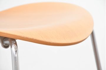 中古　美品　FRITZ HANSEN(フリッツ・ハンセン)　SERIES 7(セブンチェア)　ビーチ材　北欧モダンなお部屋におすすめ!シャープな脚がお洒落なダイニングチェア(板座チェア、椅子、イス)(R-084272)
