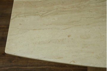 ヨーロッパヴィンテージ　重厚感のある大理石のモダンなローテーブル　(R-084273)