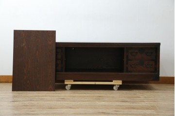 中古　希少デザイン　くっきりとした杢目が魅力的!職人技が光る金具付き民芸箪笥ローボード　(R-084278)