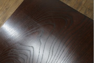 中古　希少デザイン　くっきりとした杢目が魅力的!職人技が光る金具付き民芸箪笥ローボード　(R-084278)