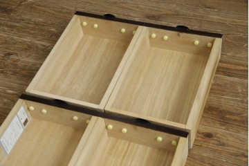 中古　希少デザイン　くっきりとした杢目が魅力的!職人技が光る金具付き民芸箪笥ローボード　(R-084278)