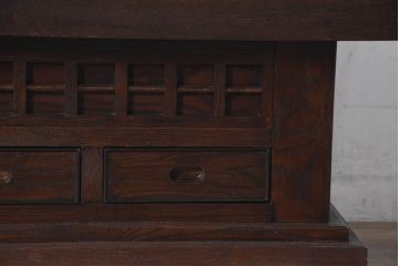 中古　美品　栗材　無垢材　浮造り仕上げ　重厚な佇まいの囲炉裏テーブル(木製火鉢、長火鉢、ローテーブル、センターテーブル、リビングテーブル、座卓)(R-084281)