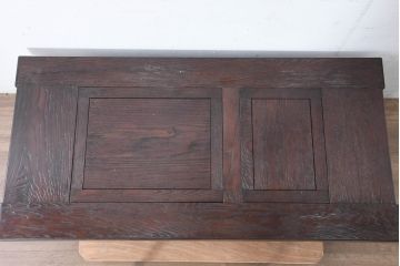 中古　美品　栗材　無垢材　浮造り仕上げ　重厚な佇まいの囲炉裏テーブル(木製火鉢、長火鉢、ローテーブル、センターテーブル、リビングテーブル、座卓)(R-084281)
