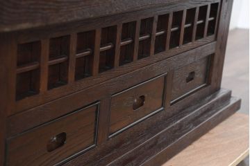 中古　美品　栗材　無垢材　浮造り仕上げ　重厚な佇まいの囲炉裏テーブル(木製火鉢、長火鉢、ローテーブル、センターテーブル、リビングテーブル、座卓)(R-084281)