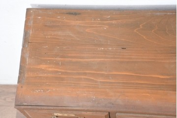 【簡易リペア限定品】　和製アンティーク　引き出し17杯　小物収納におすすめの小振りなチェスト　(R-084286)