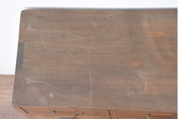 【簡易リペア限定品】　和製アンティーク　引き出し17杯　コンパクトサイズで取り入れやすい小振りなチェスト　(R-084287)