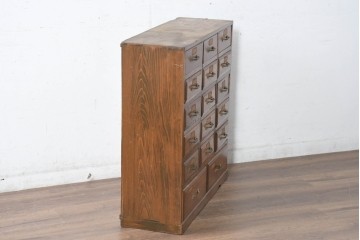 【簡易リペア限定品】　和製アンティーク　引き出し17杯　コンパクトサイズで取り入れやすい小振りなチェスト　(R-084287)