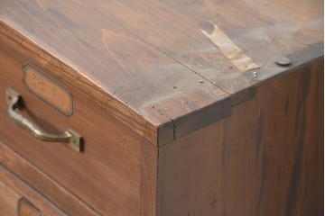 【簡易リペア限定品】　和製アンティーク　引き出し17杯　コンパクトサイズで取り入れやすい小振りなチェスト　(R-084287)