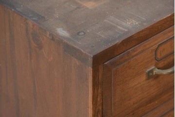 【簡易リペア限定品】　和製アンティーク　引き出し17杯で大容量の小振りなチェスト　(R-084288)