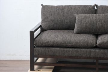 中古　超美品　展示品　Ritzwell(リッツウェル)　GRAND LEEWISE(グランドリーワイズ)　落ち着きあるシックなデザインが素敵な2人掛けソファ(2P、二人掛け、アームソファ)(定価約70万円)(R-084289)