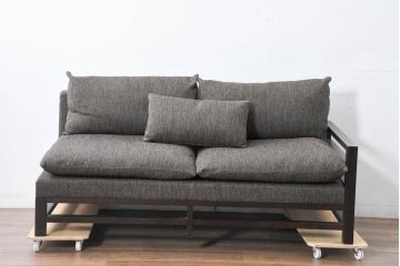 中古　超美品　展示品　Ritzwell(リッツウェル)　GRAND LEEWISE(グランドリーワイズ)　落ち着きあるシックなデザインが素敵な2人掛けソファ(2P、二人掛け、アームソファ)(定価約70万円)(R-084290)