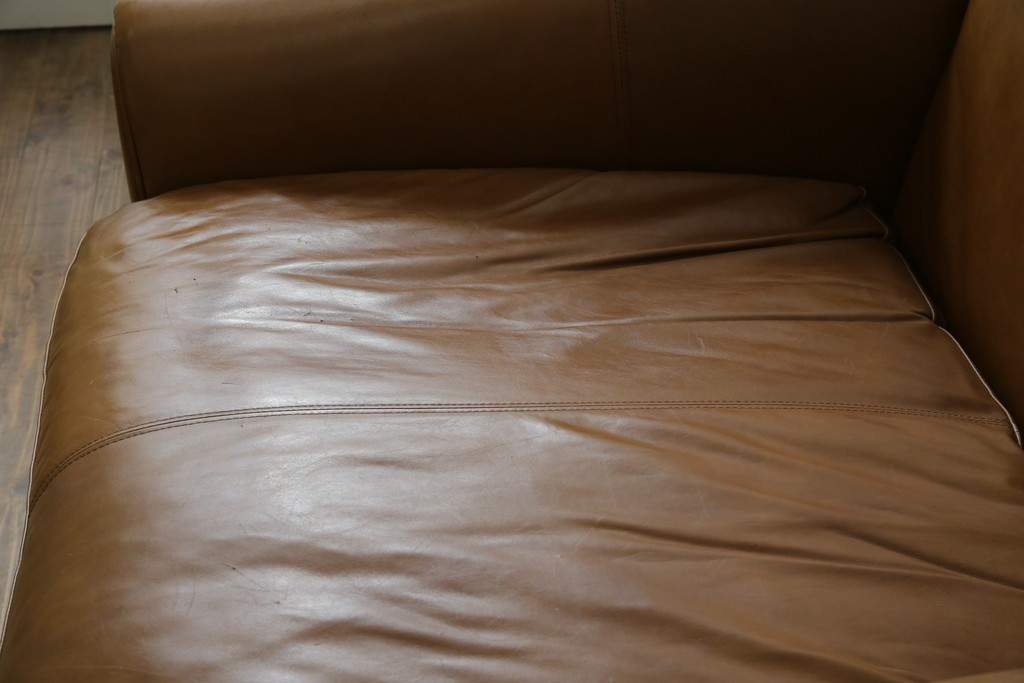 中古　HALO(ハロ)　ギル(GIL)　使い込むほどに味わいが深まる本革のソファ　定価約30万円　(R-084291)