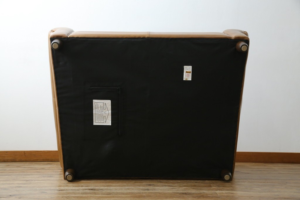 中古　HALO(ハロ)　ギル(GIL)　使い込むほどに味わいが深まる本革のソファ　定価約30万円　(R-084291)