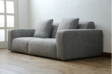 中古　美品　展示品　ソングドリーム(songdream)　洗練されたイタリアンデザインが素敵な2.5人掛けソファ　(R-084292)